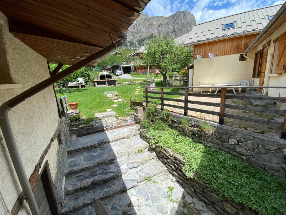 L Alpin Bel Appartement Avec Terrasse Dans Vieille Ferme De Montagne Renovee เลซอร์ ภายนอก รูปภาพ